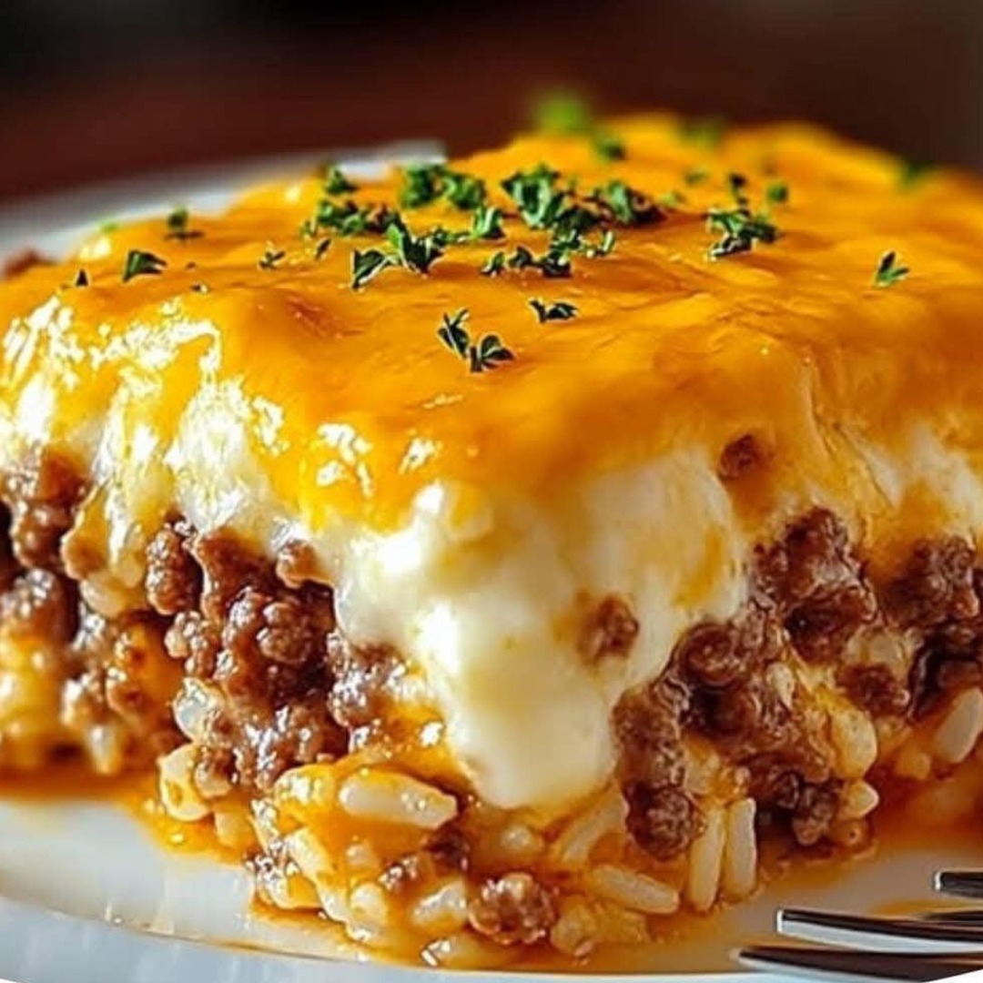 Cheddar Crusted Ground Beef and Rice Casserole