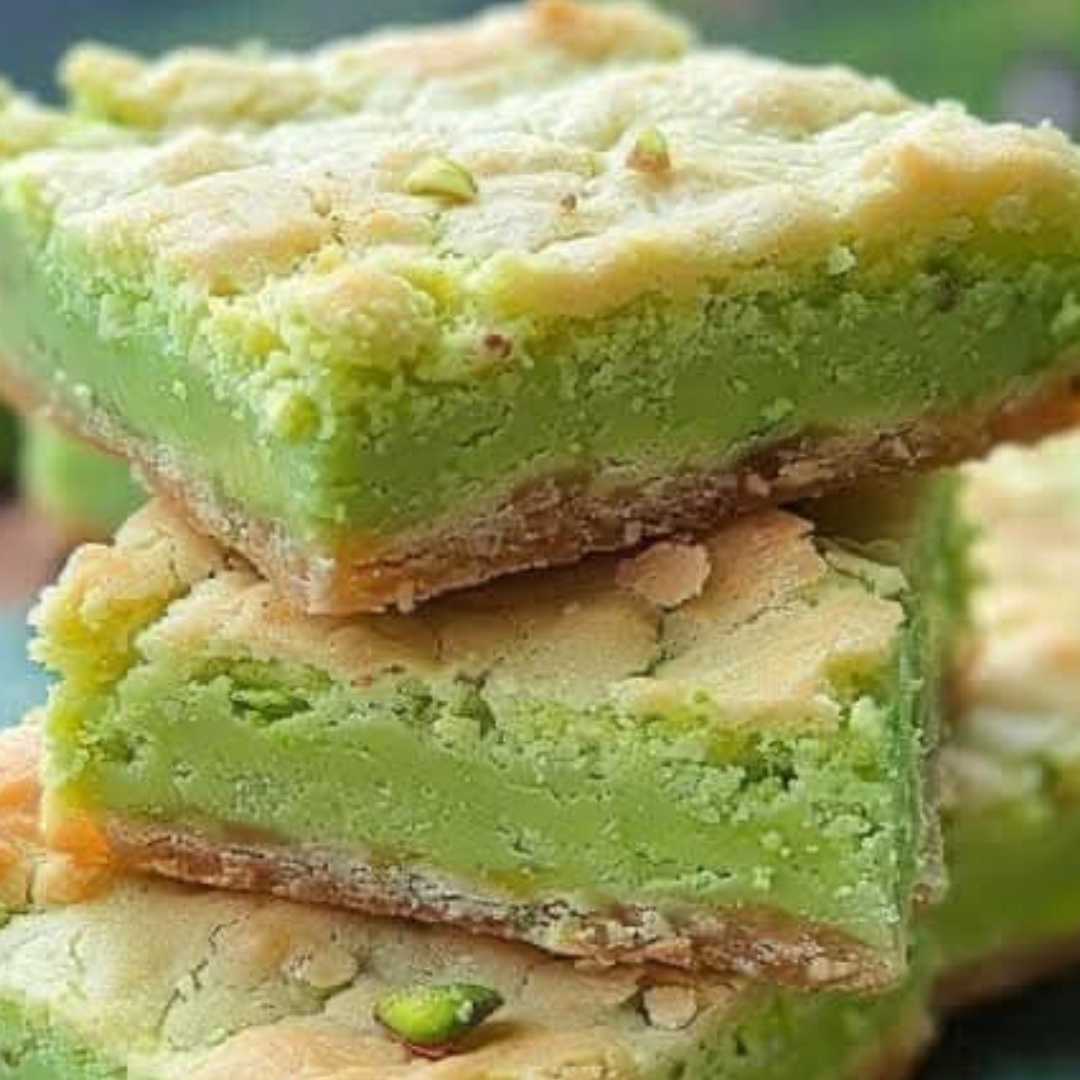 Pistachio Dream Cookie Bars